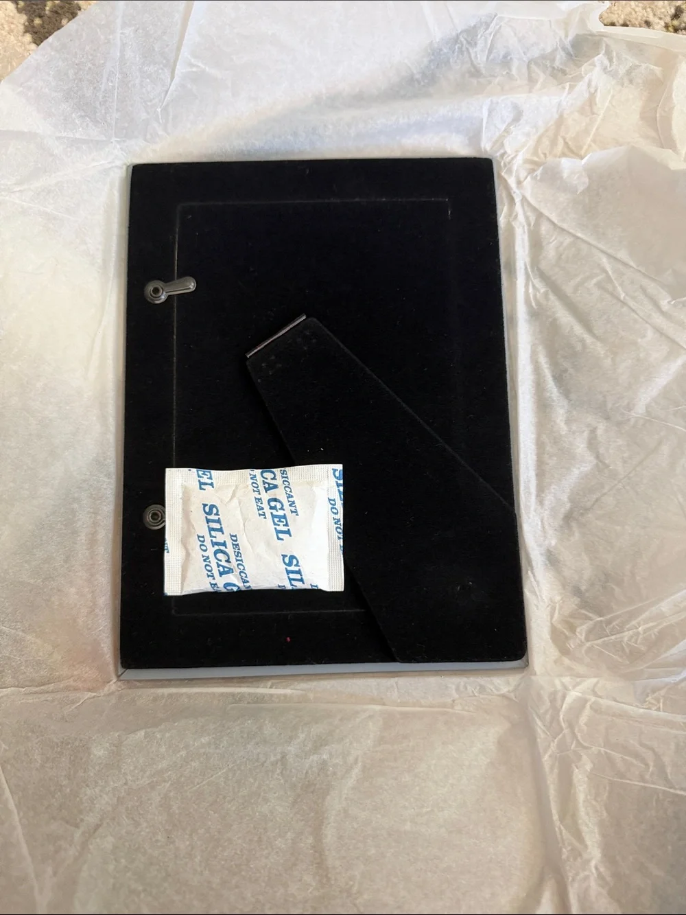 Pottery Barn Beveled Mirror Frame in 4x6